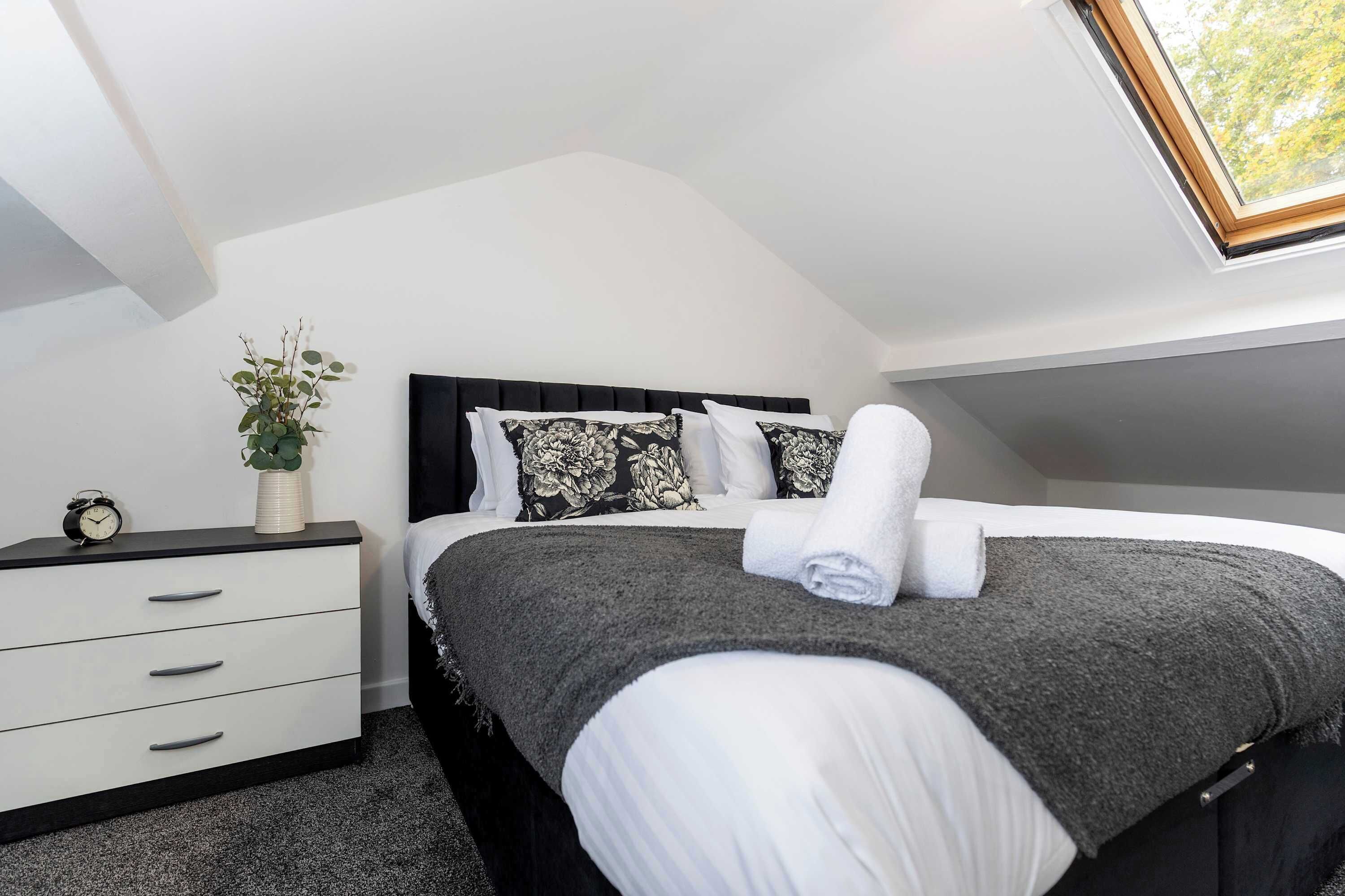 4 Schlafzimmer, Bügeleisen/Bügelbrett, WLAN, Bettwäsche