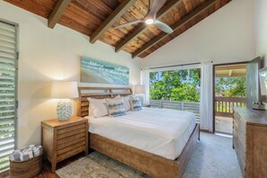 3 bedrooms, iron/ironing board, travel cot, Internet