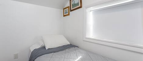 6 多间卧室、WiFi、床单