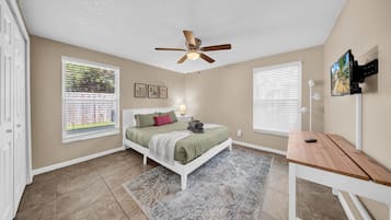 2 bedrooms, desk, iron/ironing board, travel cot