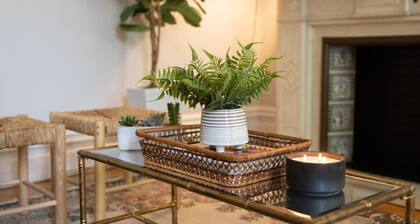 Charming Apt. with Marble Mantel