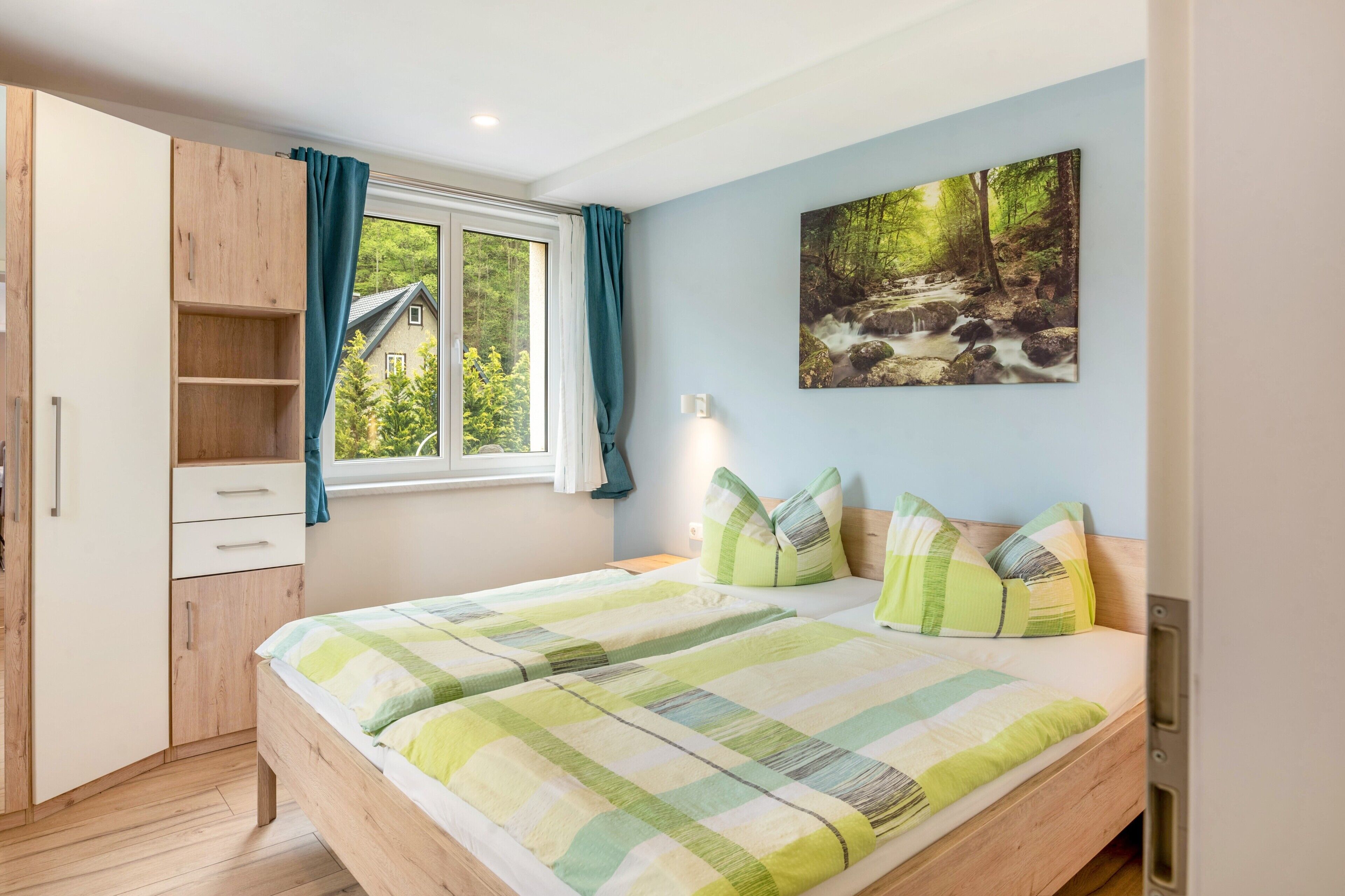 2 bedrooms, WiFi, bed sheets