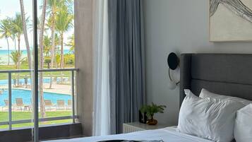 Cortinas blackout, tabla de planchar con plancha y wifi gratis