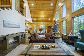 Kamin, Videospiele, Tischfußball