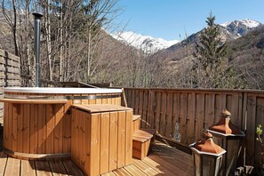 Outdoor spa tub - Roulotte Rhododendron - Gavarnie (Gavarnie-Gèdre)