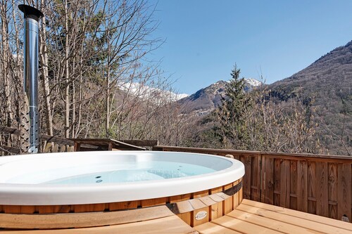 Roulotte Rhododendron – Unique Stay in Gavarnie-Gèdre