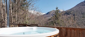 Roulotte Rhododendron – Unique Stay in Gavarnie-Gèdre