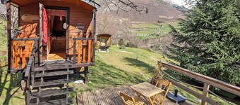 Roulotte Gentiane – Unique Mountain Retreat in Gavarnie