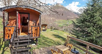 Roulotte Gentiane – Unique Mountain Retreat in Gavarnie