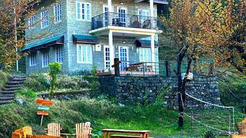 Family Villa, Balcony, Mountain View | Free WiFi