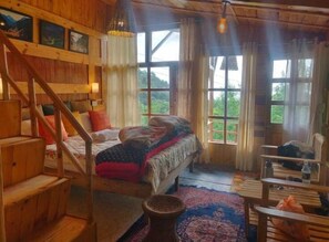 Klassieke vierpersoonskamer, balkon | Gratis wifi