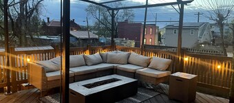 Chic Brownstone in Historic Troy w/Furnished Deck