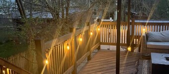 Chic Brownstone in Historic Troy w/Furnished Deck