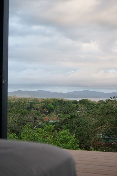 SurfAsana Lodge