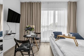 Strykjärn/strykbräda, wi-fi och sängkläder