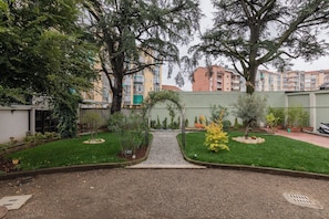 Apartamento, 2 quartos, varanda | Terraço/pátio