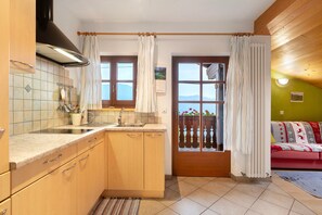 1 bedroom, WiFi, bed sheets - Apartment 'Stampferhof Aicha' with Mountain View, Shared Terrace and Wi-Fi (Völs am Schlern)