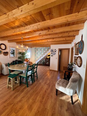 In-room dining - Quinta Vale Salgueiro (Carragozela)