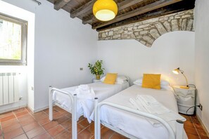 3 Schlafzimmer, Bügeleisen/Bügelbrett, kostenloses WLAN, Bettwäsche