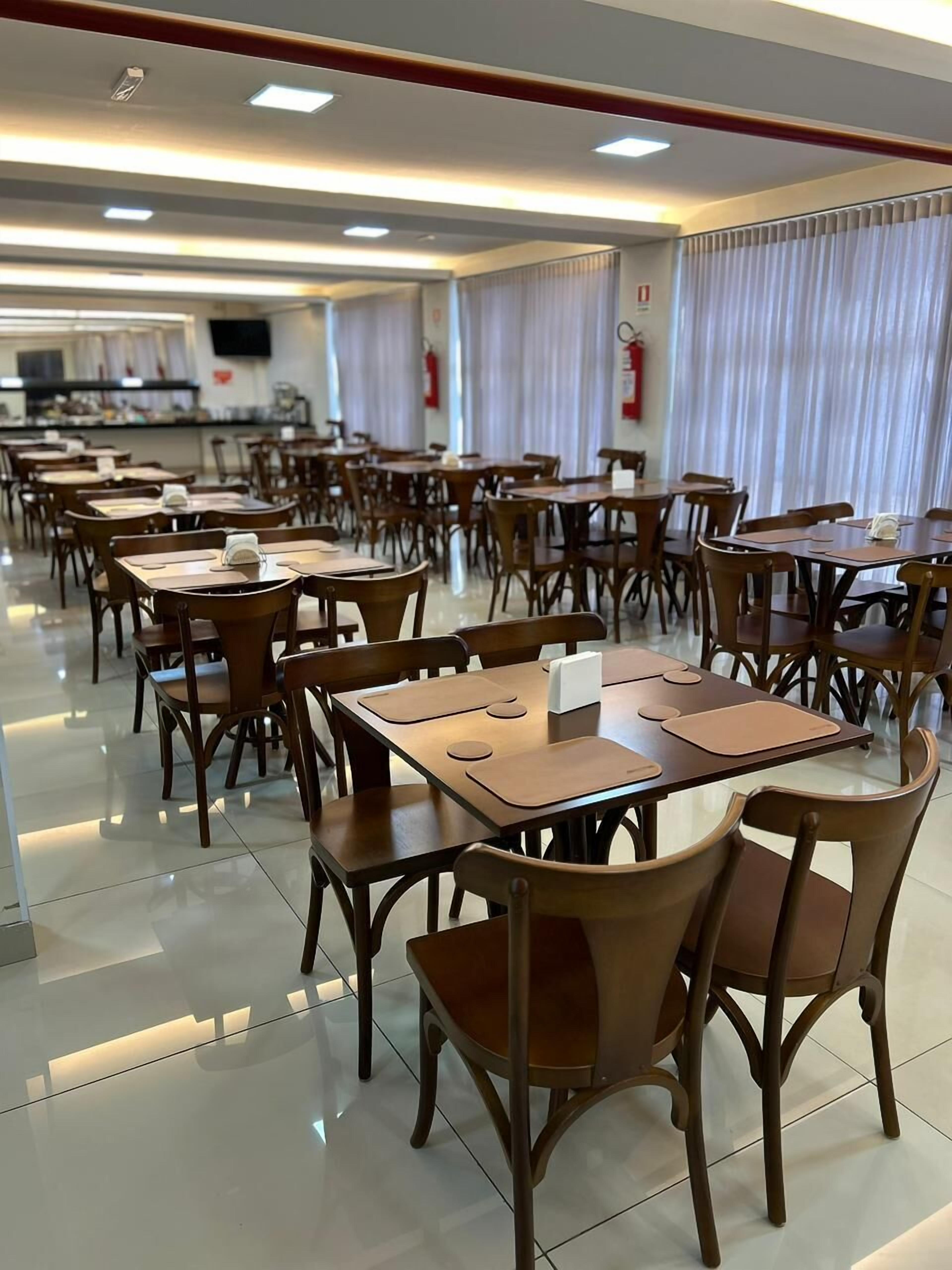 Free daily full breakfast