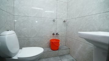 Shower, towels, soap, shampoo