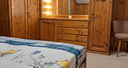 3km from the center of Cortina d'Ampezzo with private parking and terrace
