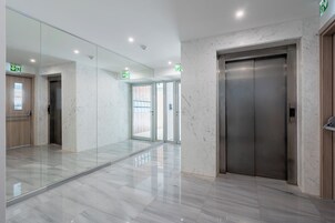Elevator