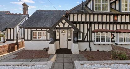 Kirkstyle Cottage - Luxury 4 bedroom home