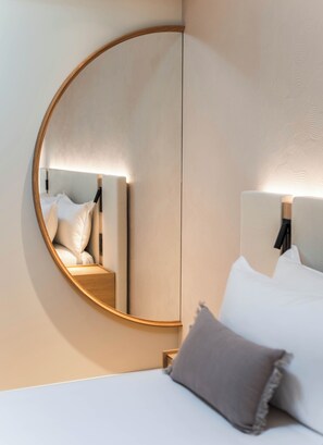 Double Room | Premium bedding, minibar, in-room safe, soundproofing - La Villa des Vignes (Saint-Émilion)
