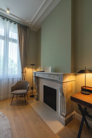 Double Room | Premium bedding, minibar, in-room safe, free cribs/infant beds - La Villa des Vignes (Saint-Émilion)