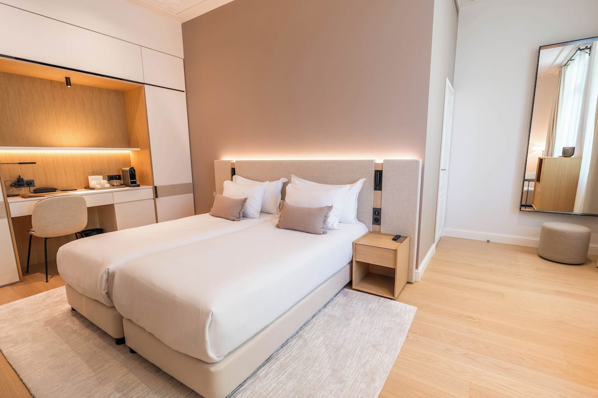 Deluxe Double Room | Premium bedding, minibar, in-room safe, soundproofing