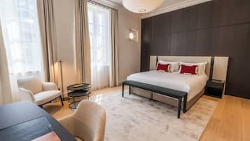 Suite | Ropa de cama de alta calidad, minibar, caja fuerte