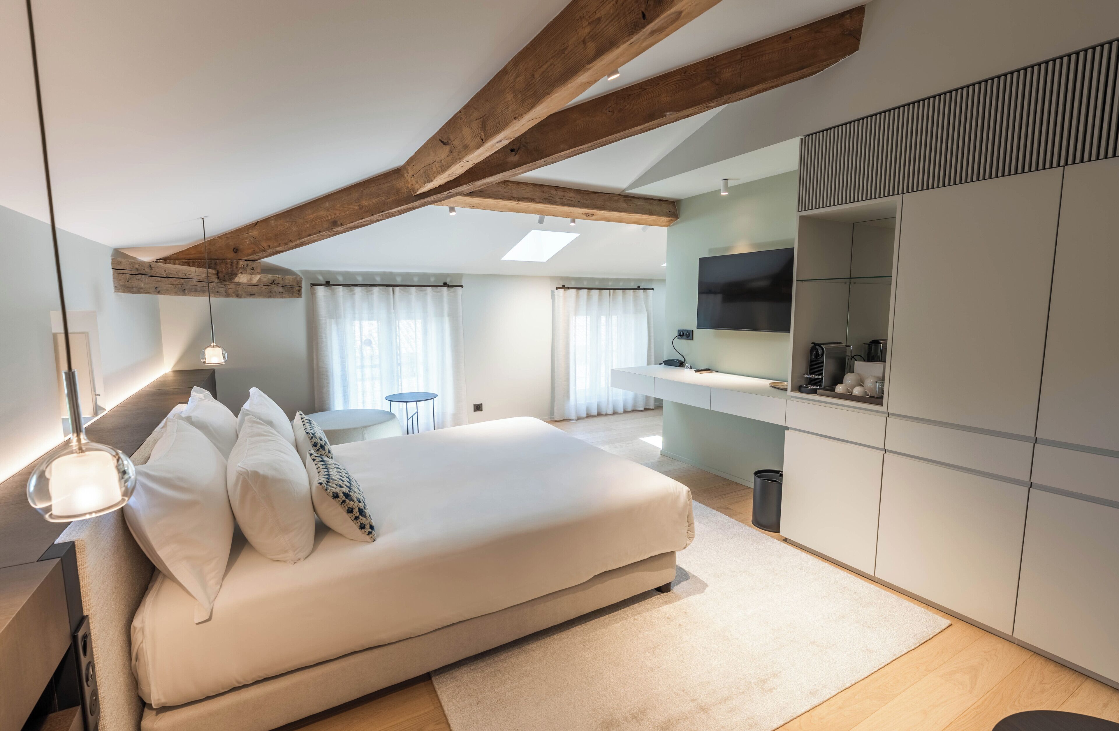 Hochwertige Bettwaren, Minibar, Zimmersafe, schallisolierte Zimmer