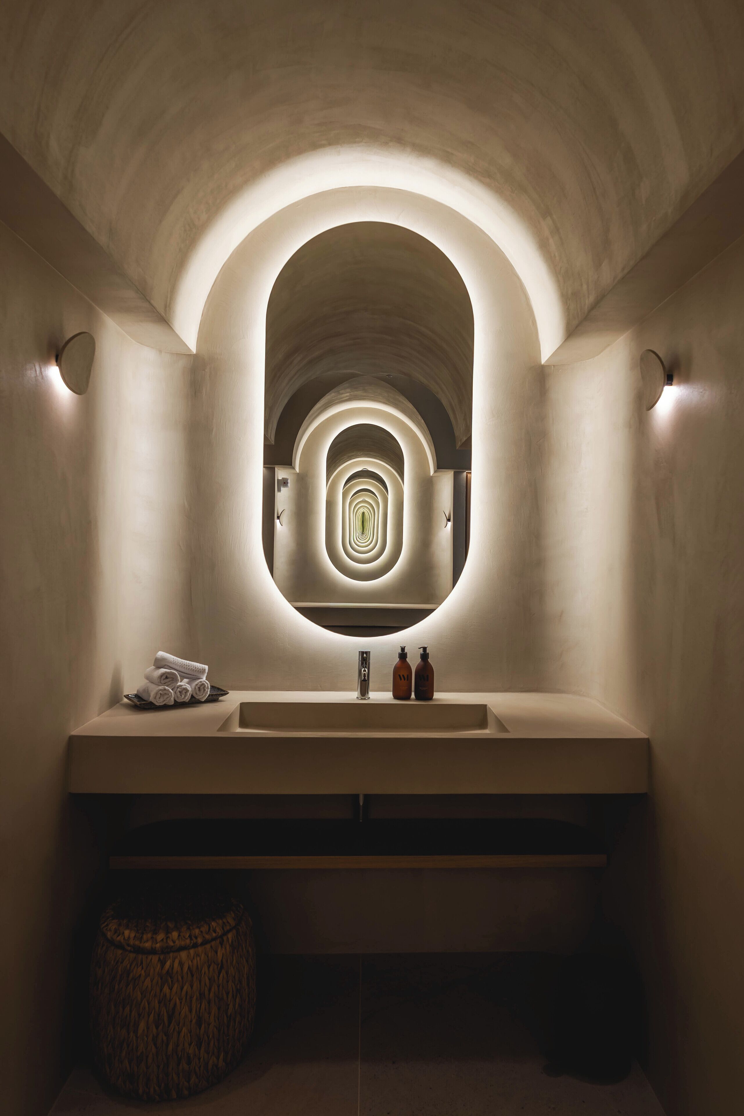 สระว่ายน้ำในร่ม