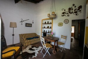 Televisión, mesa de ping pong