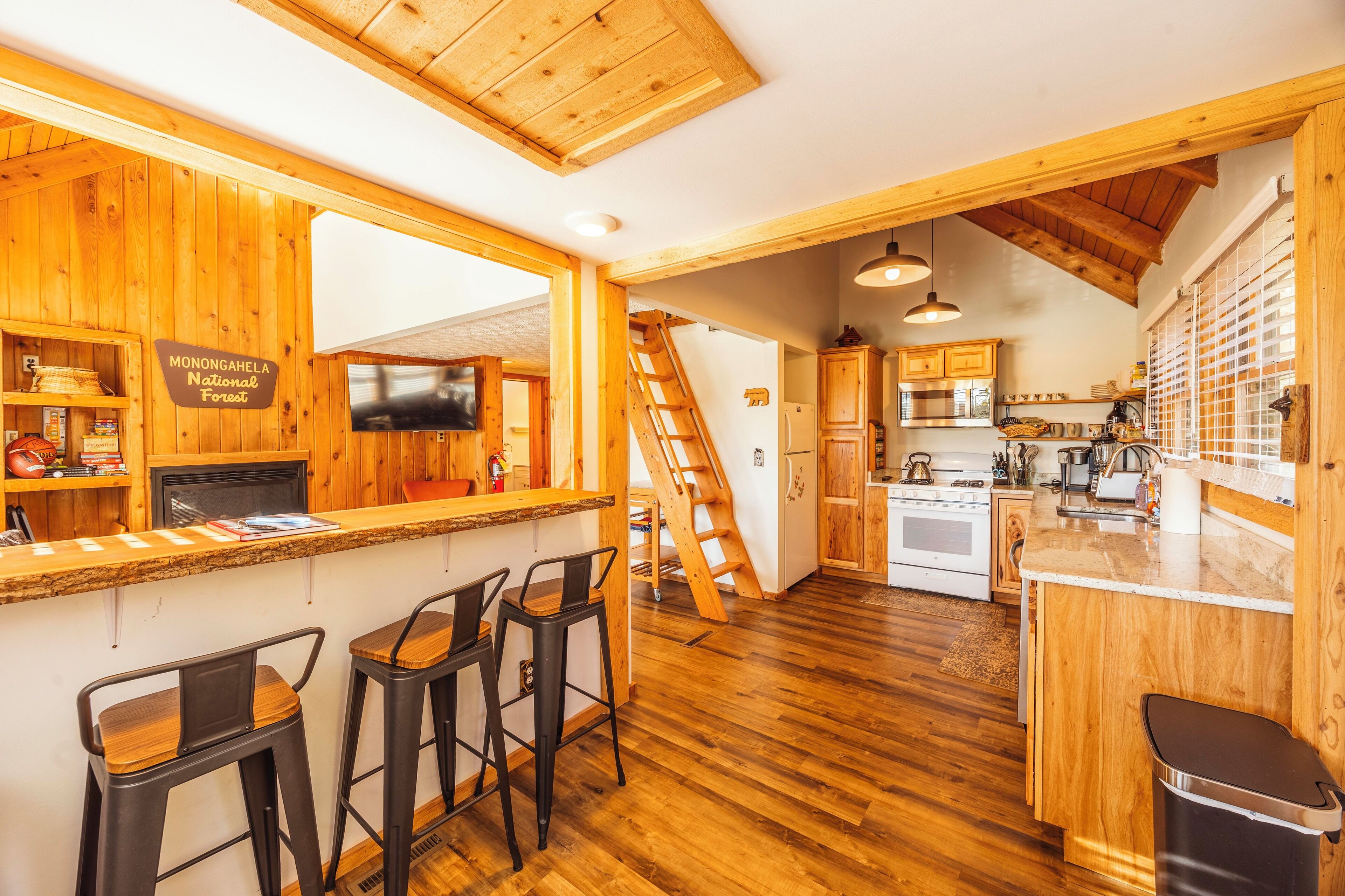 冰箱、微波炉、烤箱、炉灶