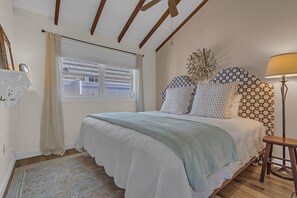 3 bedrooms, iron/ironing board, WiFi, bed sheets - Hot Tub| 3BR Lavallette| Girls Trip at the Beach (Lavallette)