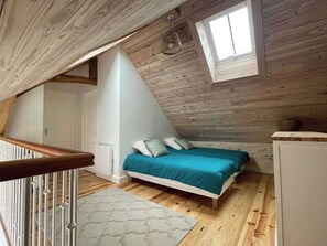 Bureau, draps fournis