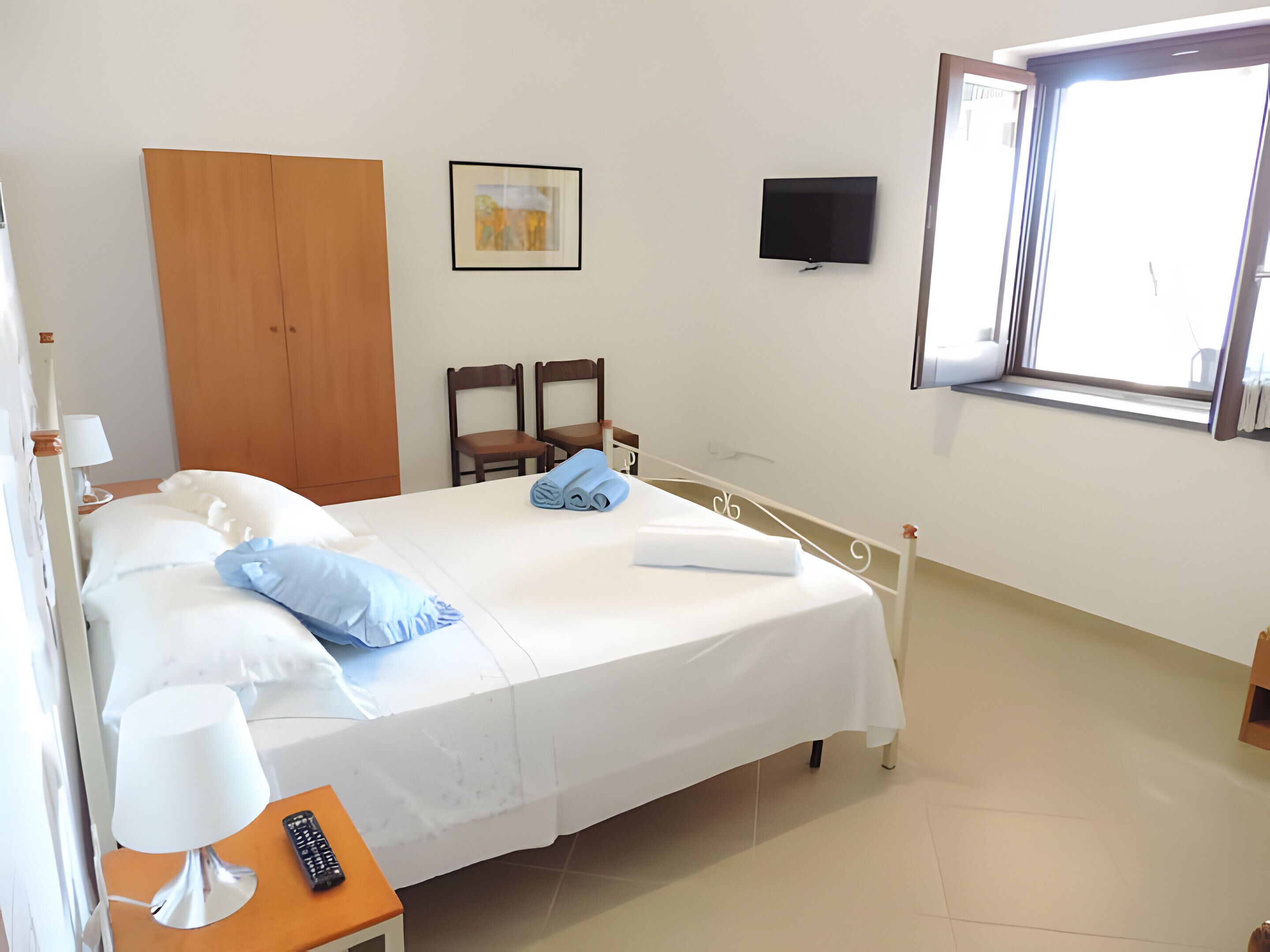 Fer et planche à repasser, Wi-Fi, draps fournis