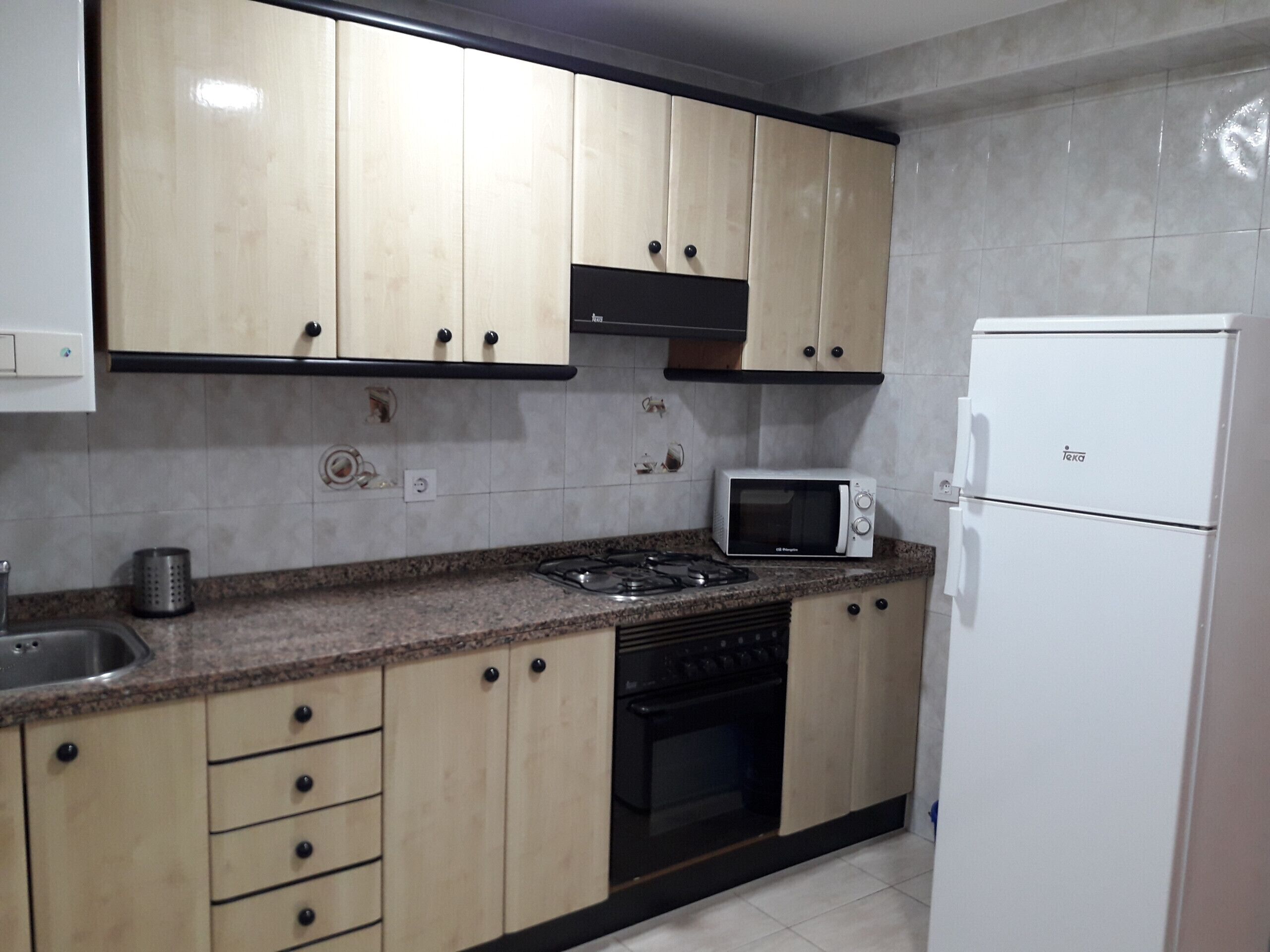 Fridge, microwave, oven, coffee/tea maker