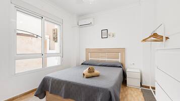 2 slaapkamers, een strijkplank/strijkijzer, wifi