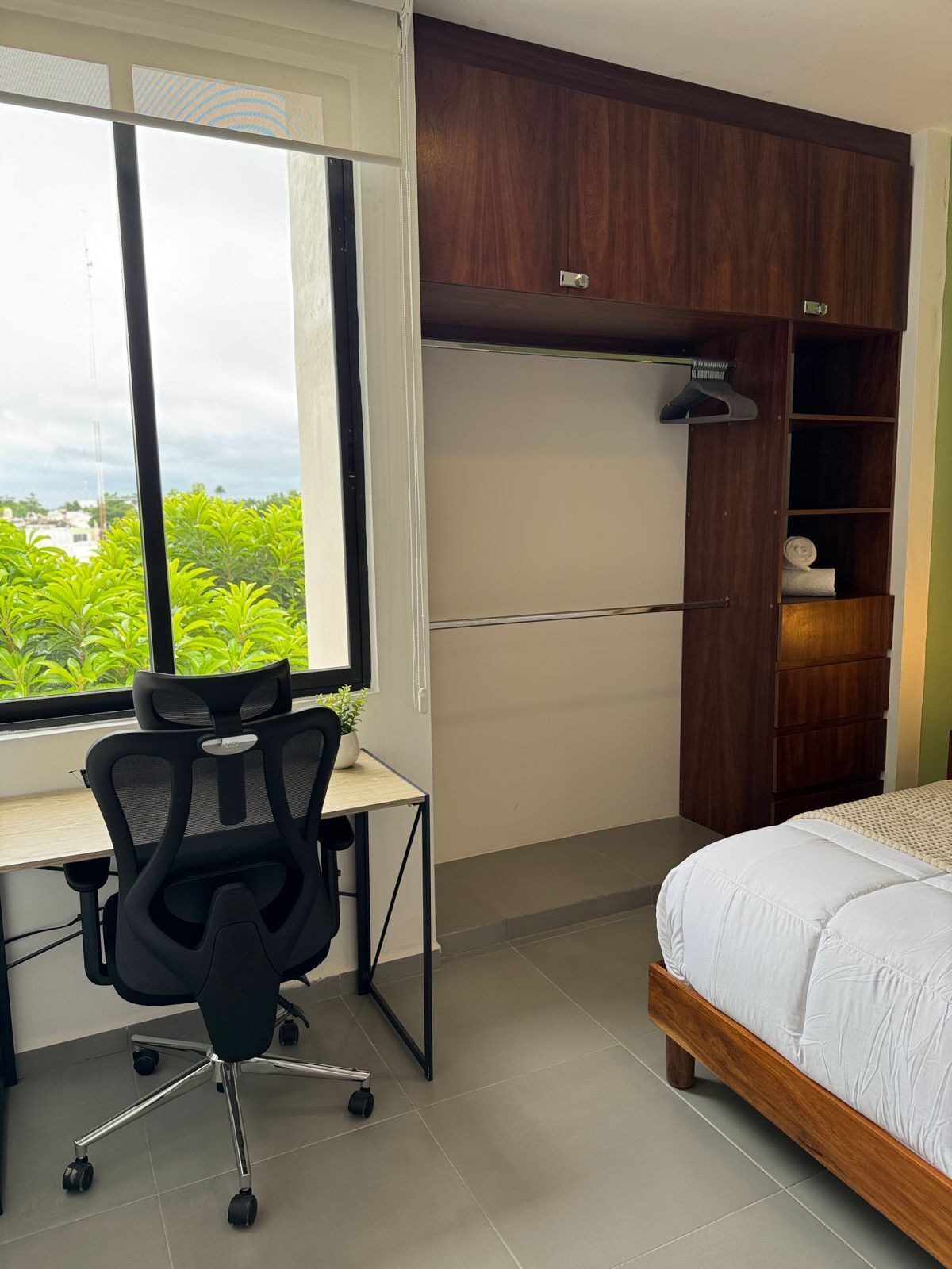 1 bedroom, desk, iron/ironing board, free WiFi