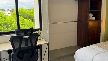 1 bedroom, desk, iron/ironing board, free WiFi