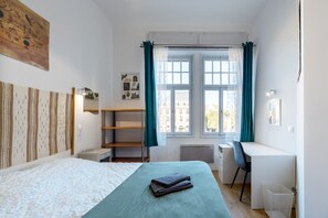 3 chambres, fer et planche à repasser, lit parapluie, Wi-Fi