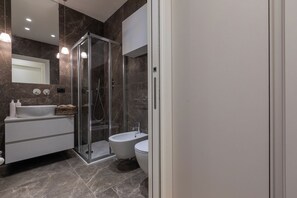 Lägenhet - 1 sovrum | Badrum | Hårtork, handdukar, tvål och schampo