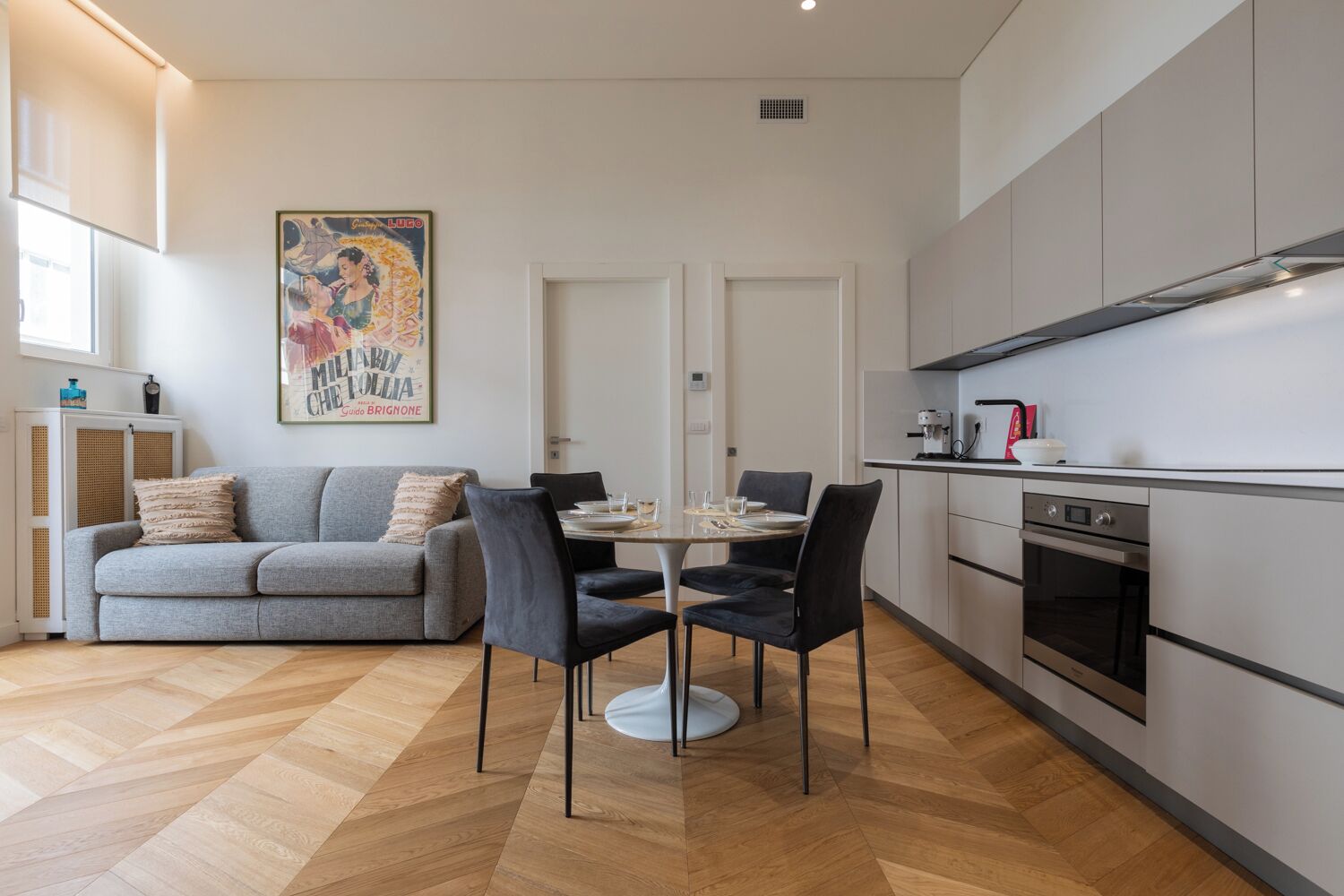 Apartment, 1 Bedroom | Living area | 30-inch TV with satellite channels