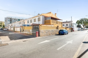 Exterior - Holiday Home 'La Casa De La Cala Del Moral' with Shared Pool, Wi-Fi and Air Conditioning (La Cala del Moral)