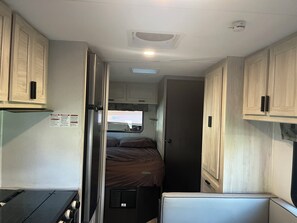 1 bedroom, bed sheets