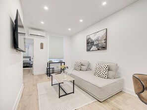 2 makuuhuonetta, silitysrauta/-lauta, internet, vuodevaatteet