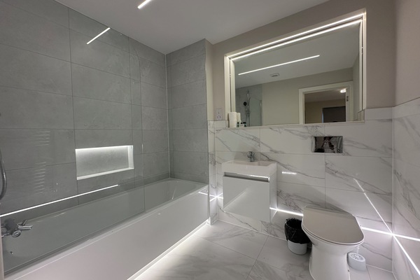 Twin Room | Bathroom | Free toiletries, hair dryer, towels, soap